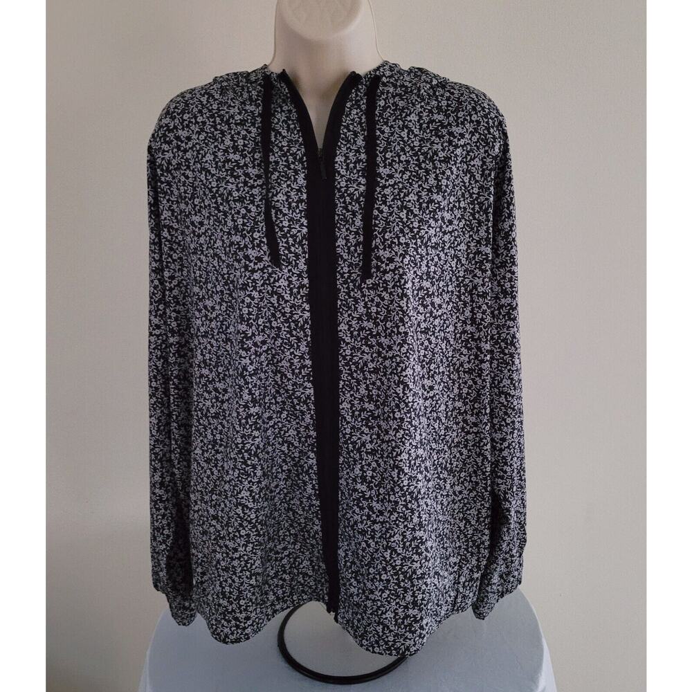 J JILL FIT Women's Athleisure Floral Print Front Zip Blk/White Jacket--Sz M